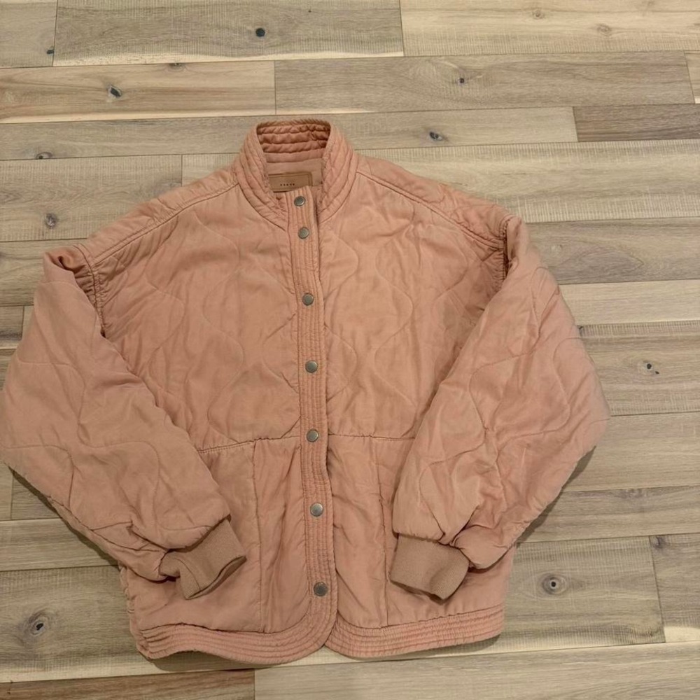 BlankNYC sz S Tan and cream quilted jacket with a boho vibe